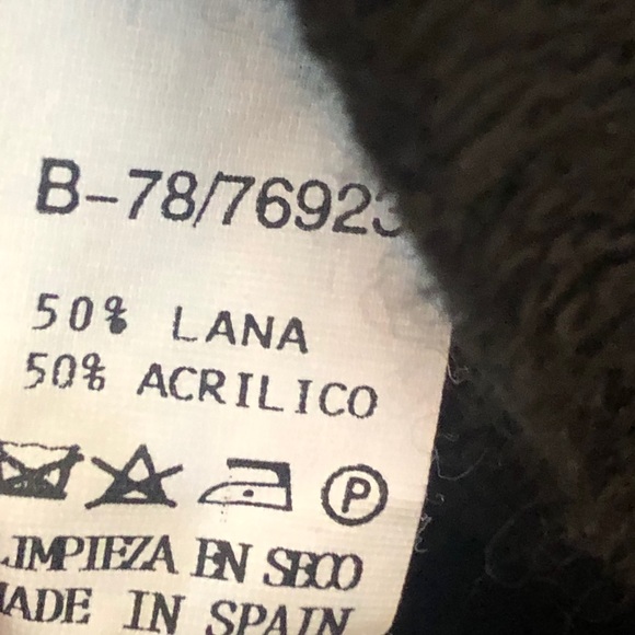 Vintage Black Knit Cape. One size - Picture 5 of 5